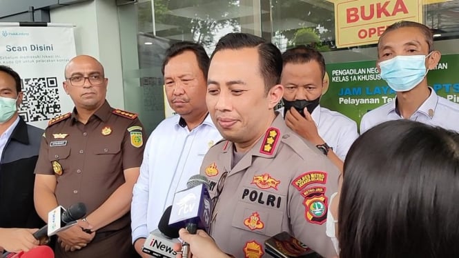 Nyaris Tewas Dibakar Hidup-hidup oleh Suaminya, Seorang Istri di Kebayoran Lama