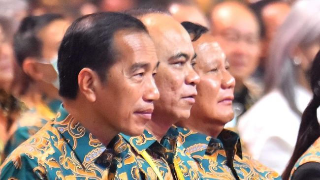 Jokowi Menerbitkan Aturan Potongan Pajak Gaji Buruh, Ayo Cek Detailnya!