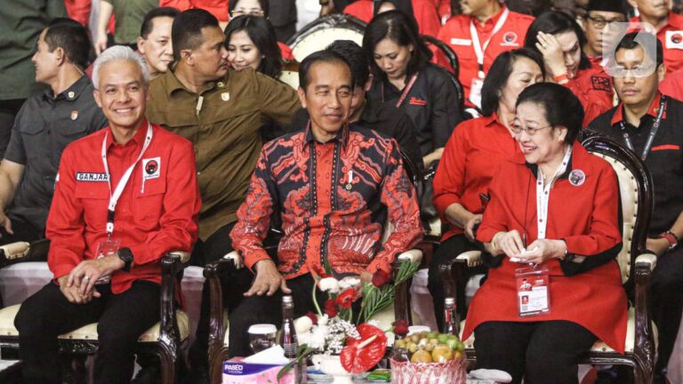 Jokowi Balas Kritik Megawati: Itu Masalah Dalam PDIP