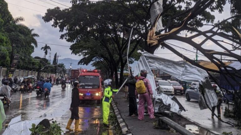 Top 3 Tekno: Pembahasan Puting Beliung di Rancaekek oleh BRIN dan Informasi Terbaru iPhone SE