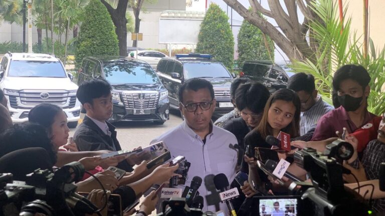 Istana membantah adanya pertemuan antara Jokowi dan Andi Widjajanto untuk membahas Pemilu 2024