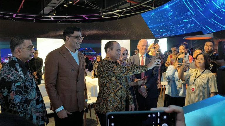 Uji Coba Starlink Milik Elon Musk di IKN, Indosat: Tidak Bersaing dengan Operator Seluler