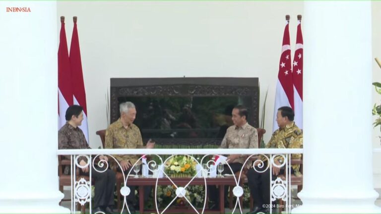 Jokowi Didampingi Prabowo Menyambut Kunjungan PM Singapura di Istana Bogor