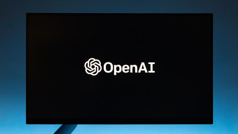 Apakah OpenAI dan Google Melanggar Hak Cipta Dengan Melatih Model AI Menggunakan Transkrip Video YouTube?