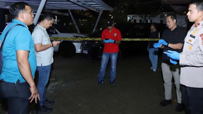 Mobil Polisi yang Tewas di Mampang Jaksel Dilengkapi Senjata HS Kaliber 9 Mm