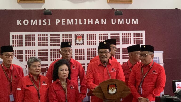 PDIP Minta Ketua KPU Hasyim Asy’ari Mengeluarkan Statement dengan Hati-Hati