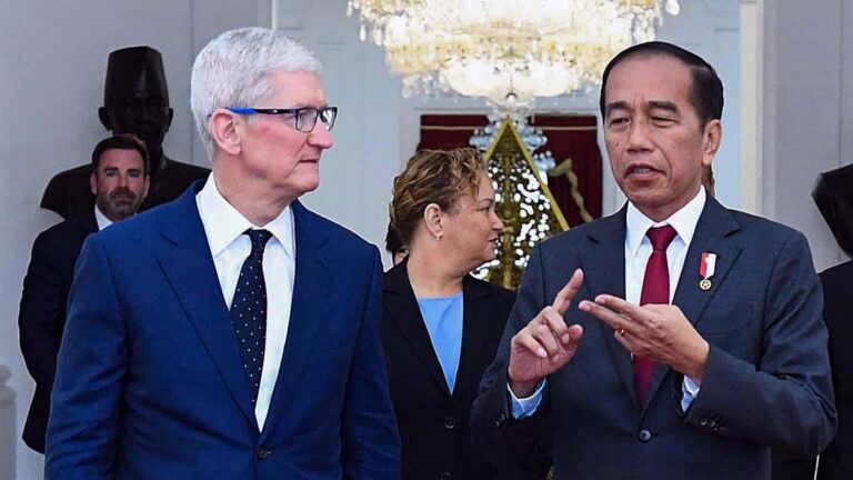 Top 3 Tekno: Siapa yang Akan Menggantikan Tim Cook Sebagai CEO Apple dan Terobosan Benang Implan Otak Neuralink Elon Musk