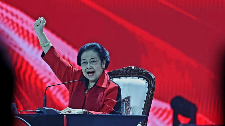 Sikap Politik PDIP di Pemerintahan 2024-2029: Permainan Main-main Megawati