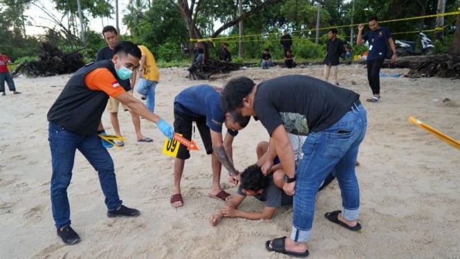 Pria di Babel Tewas Dikoprok Pakai Balok Kayu dalam Perebutan Janda Muda Satu Temannya