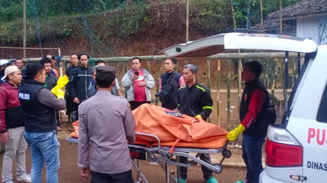 Tragis! Seorang Ibu Rumah Tangga di Garut Meninggal Karena Pembunuhan, Anaknya Terluka Parah dan Motor Dicuri