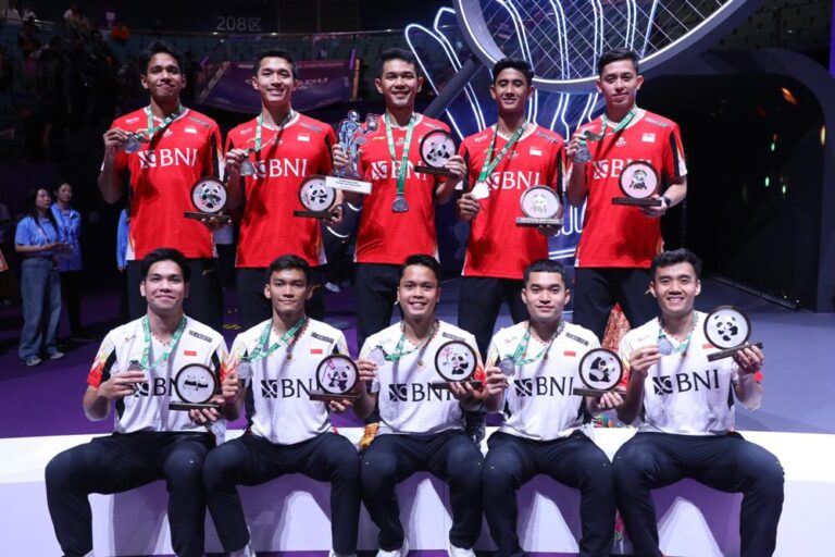 Tim Indonesia Tiba di Tanah Air Malam Ini Setelah Bersaing di Piala Thomas dan Uber 2024 : Okezone Sports