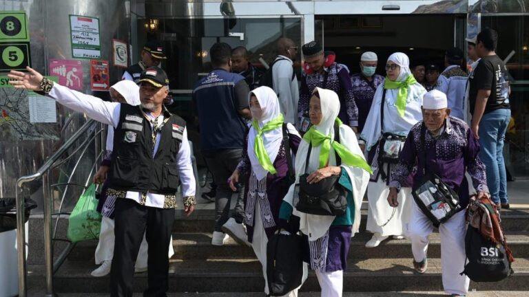 Pakar Menganjurkan Jemaah Haji Menghindari Menerima Banyak Tamu di Tiga Hari Pertama Setelah Pulang ke Indonesia