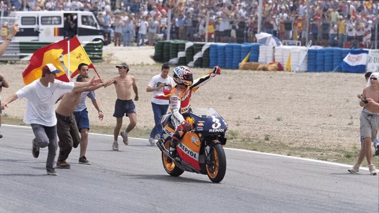 1. Tiga Pembalap Elite yang Kariernya Menguat setelah Menjuarai MotoGP, Posisi Teratas Ditempati oleh Legenda Balap Spanyol!
2. Juara Dunia MotoGP yang Meredupkan Kariernya: Tiga Pembalap Top yang Mengalami Penurunan Performa
3. Legenda Balap Spanyol yang Terpuruk setelah Menjadi Juara Dunia MotoGP: Tiga Pembalap yang Kariernya Terganggu