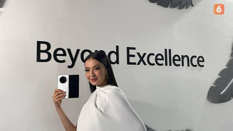 Ini Cara Raline Shah Menjaga Keseimbangan Antara Kerja dan Kehidupan dengan Menggunakan Vivo X Fold3 Pro