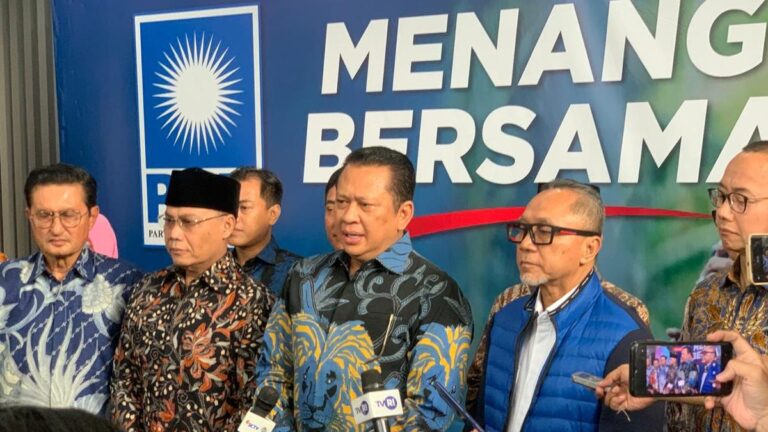 Pimpinan MPR Berdiskusi dengan Zulhas, Meminta Opini tentang Amandemen UUD 1945