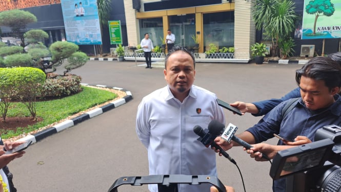 Polisi Mengecek Aset Warga Negara India yang Ditangkap karena Penipuan Trading Forex dan Emas