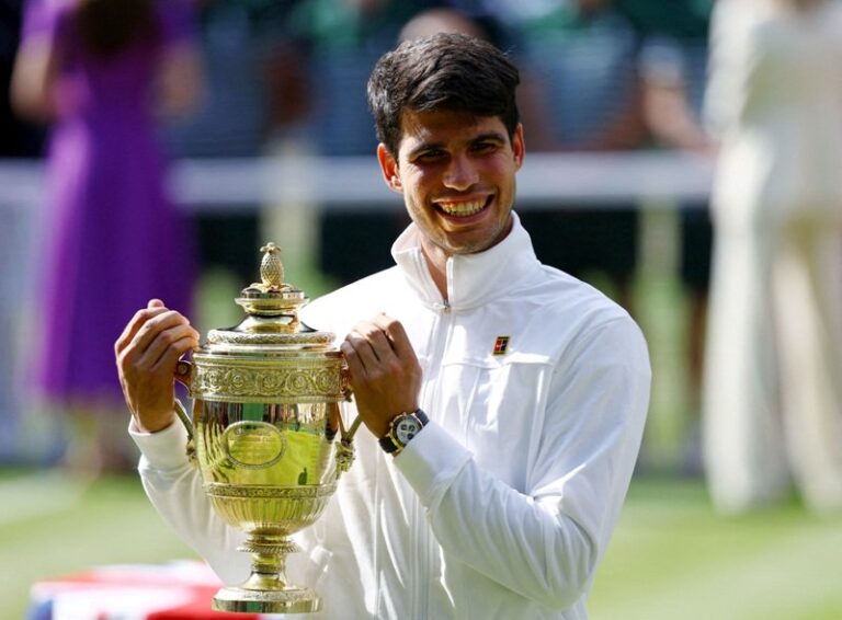 Carlos Alcaraz Berambisi Meraih Kesuksesan Seperti The Big Three Saat Menjuarai Wimbledon 2024: Okezone Sports