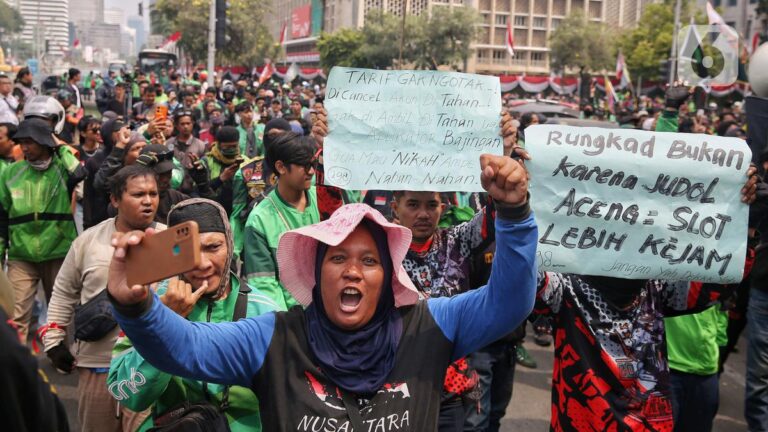 Terima Kasih untuk Driver Ojol yang Gelar Demo Hari Ini: Terus Berjuang dan Bekerja