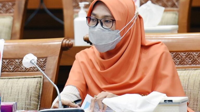 Netty DPR Meminta Pemerintah Menghapus Aturan Penyediaan Alat Kontrasepsi Bagi Anak Usia Sekolah