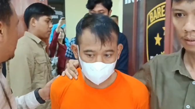 Dukun Cabul Sebar Foto Bugil Peras Janda di Lampung hingga Rp88 Juta