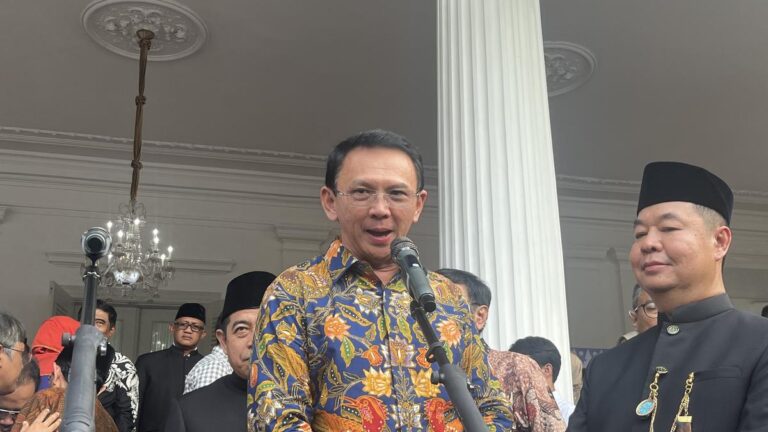 “Ngobrol Mesra Bersama Anies dan Ahok di Balai Kota: Antisipasi Tanggal Main”