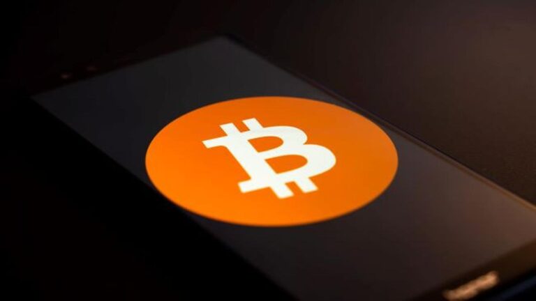 Analisis Terkini: Tarif Dagang dan Data Ekonomi AS Mempengaruhi Tren Bullish Kripto