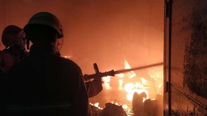 Penangkapan Polisi Gadungan AKP di Limapuluh Kota: 4 Rumah Warga Terbakar