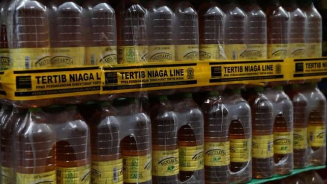 Polda Banten Ungkap Penyimpanan Minyak di Tangerang