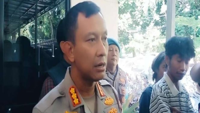 Alumni SMA Bandung Ditangkap Polisi Pasang Kamera Toilet: Berita Terbaru