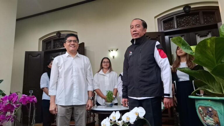 Jokowi Dukung PSI: Komitmen Keras untuk Kinerja Terbaik