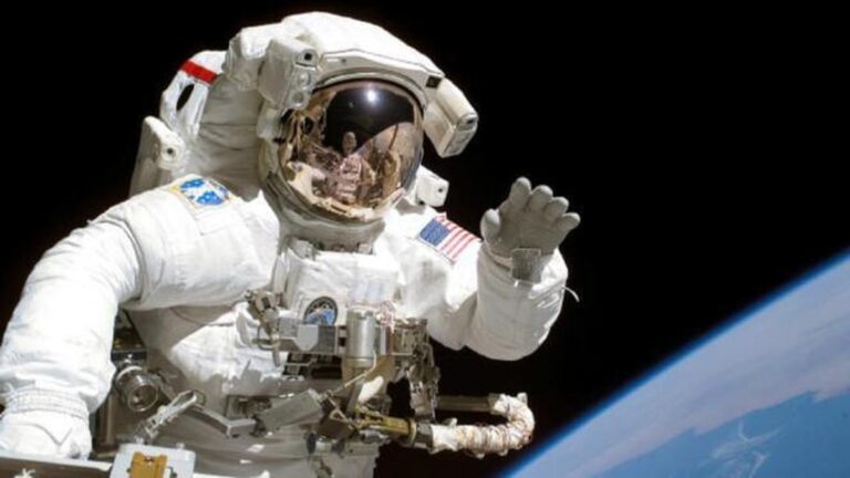 NASA dan Google Uji ‘Dokter AI’ untuk Mengobati Astronaut di Luar Angkasa
