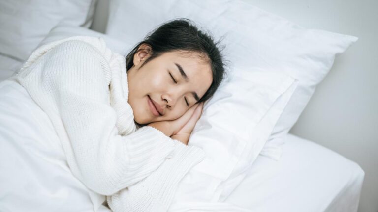 Dampak Negatif Tidur dengan Lampu Menyala pada Kesehatan