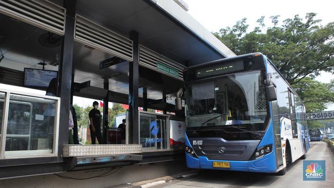 Update Operasional TransJakarta Pagi Ini: Pengalihan Rute Terjadi!