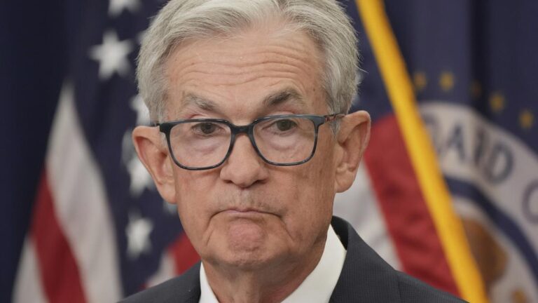 AI Penyebab Lesunya Lowongan Kerja? Pendapat Bos The Fed