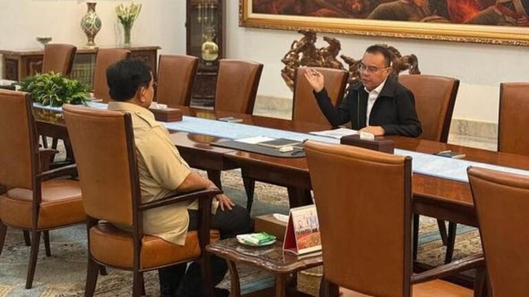 Diskusi Kala Prabowo Subianto dan Dasco di Istana Merdeka